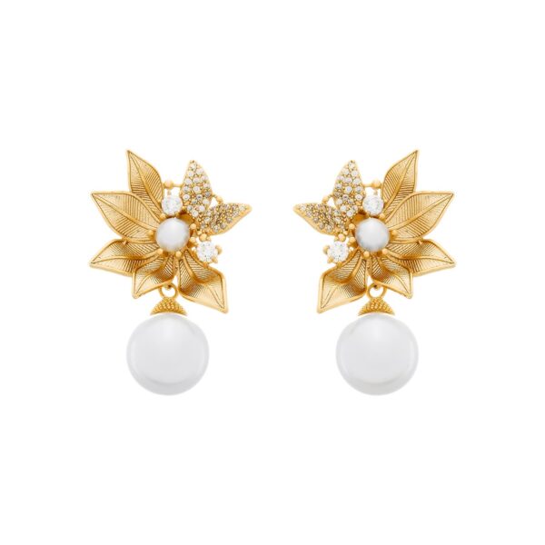 Brinco Dourado com Folhas em Zircônia e Pérolas